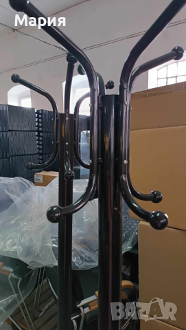 Стоящи метални закачалки