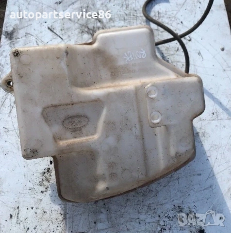 Резервоар за течност за чистачки за Land Rover Discovery IV 3.0 TDI (2011) AH22-17A645-AD