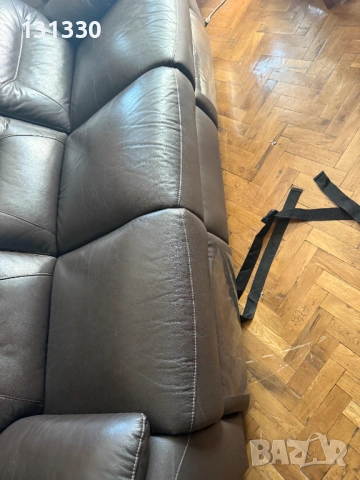 Продавам кожен диван , снимка 2 - Други ценни предмети - 49883909