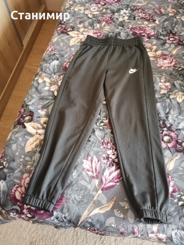 Долнище Nike.Размер М. 137-147.