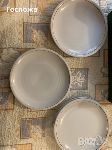 Комплект порцеланови чинии, снимка 4 - Прибори за хранене, готвене и сервиране - 42344857
