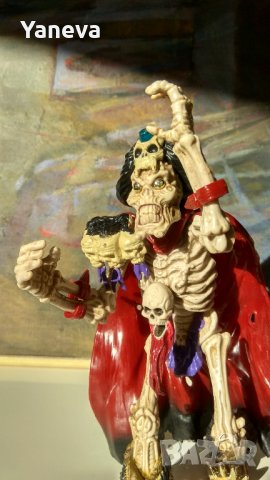 Vintage, екшън фигура Baron Dark Skeleton Warriors,Playmates Toys 1994 LEG., снимка 11 - Колекции - 39105983