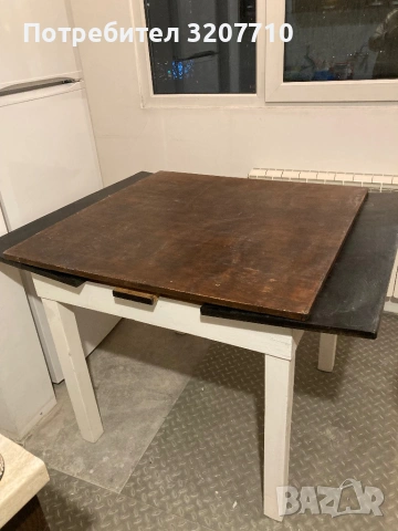 Кухненска трапезна маса, снимка 2 - Маси - 53309780