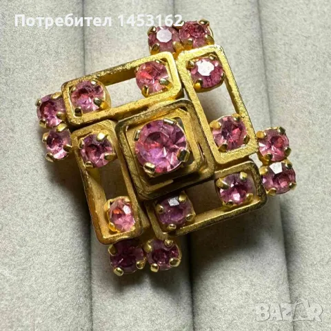 Винтидж брошка с кристали , снимка 1