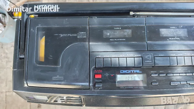 Hitachi с дистанционно. , снимка 2 - Радиокасетофони, транзистори - 56439346