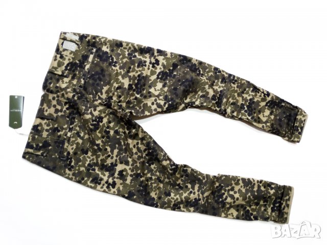 Нов и намален! G-star Raw Army Skinny Ankle Cut All Over Camo Print Дамски Слим Канофлажен Панталон , снимка 10 - Панталони - 37755792