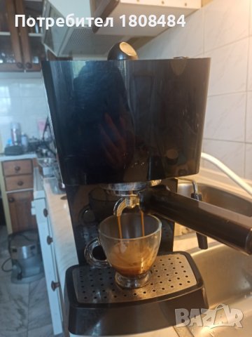 Кафе машина Гаджия еспресо с месингова ръкохватка с крема диск, работи отлично и прави хубаво кафе , снимка 2 - Кафемашини - 38123328