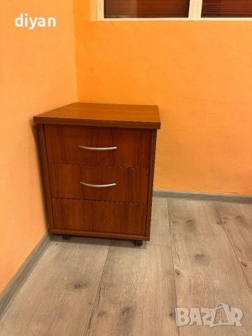 Офис мебели по поръчка – масивни и здрави, снимка 7 - Бюра - 53247089