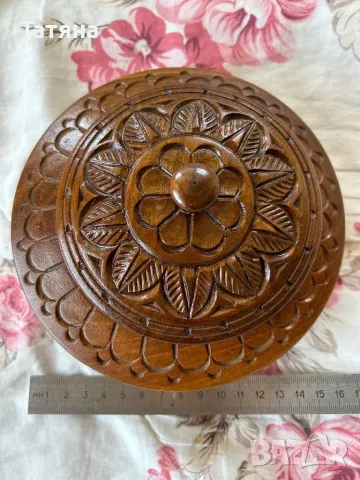 Кутии за бижута дърворезба