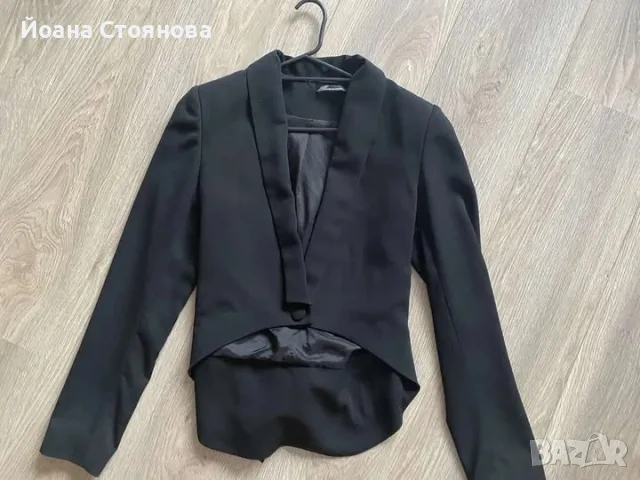 Дизайнерско сако, снимка 2 - Сака - 22733840