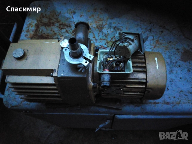 Вакум помпа 700w на 1390об трифазна , снимка 7 - Други машини и части - 52629439