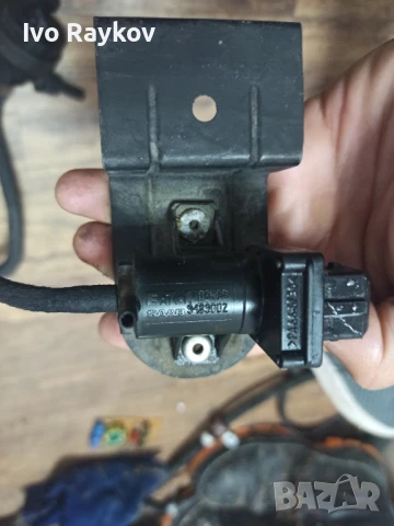 Вакум клапан за SAAB 93 , 95 TURBO , saab 9189002, снимка 2 - Части - 51419745