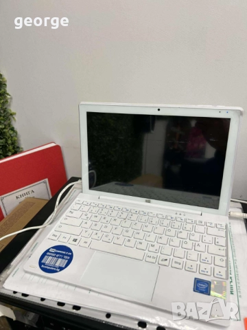 Лаптоп таблет 2в1 Oliver Book с гаранция