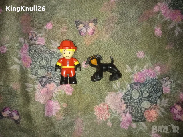 Фигурки Пожарникар и куче , снимка 1