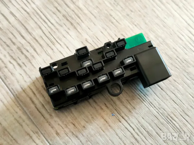 Датчик за ъгъла(положението) на волана за VW Passat B6, снимка 2 - Части - 48969390