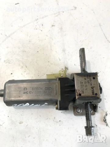 Мотор за регулиране на предна дясна седалка за Porsche Cayenne (2005) LHD 0390203221