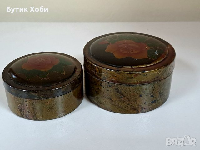 Комплект винтидж бижутерки от бакелит, снимка 2 - Антикварни и старинни предмети - 39951484