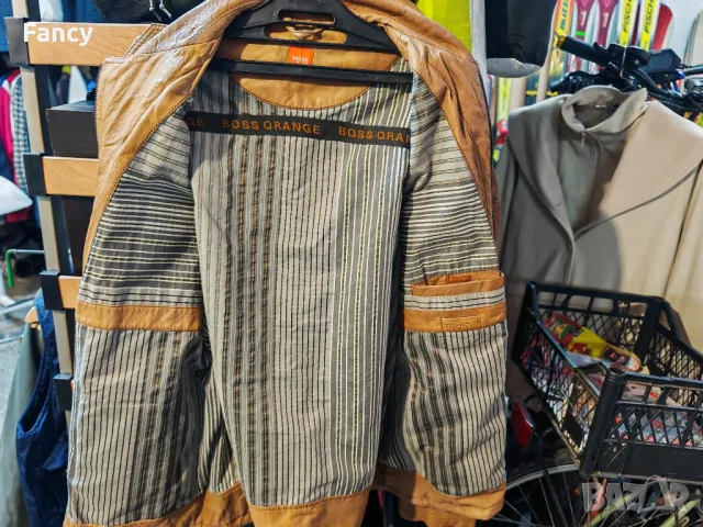 Оригинално кожено яке Hugo Boss/XL, снимка 18 - Якета - 48068640