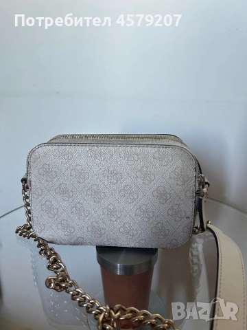 Дамска чанта GUESS, снимка 2 - Чанти - 51939225