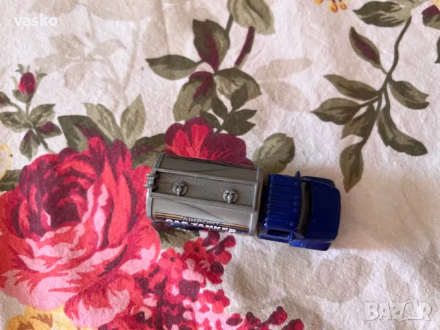 Мачбокс камионче, снимка 4 - Колекции - 49390128