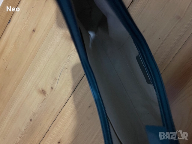 Дамска чанта By Far, снимка 3 - Чанти - 51957810