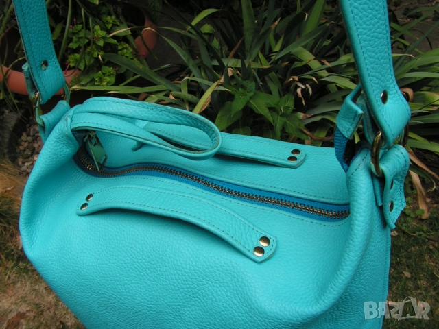 Нова, практична, дамска чанта, снимка 13 - Чанти - 51513373