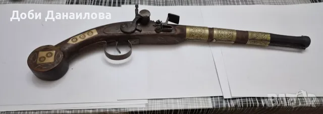 Уникален керамичен пистолет с набивки, снимка 2 - Антикварни и старинни предмети - 55769886