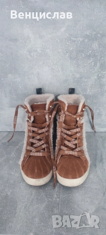 Зимни боти GUESS - Естествен велур, снимка 1