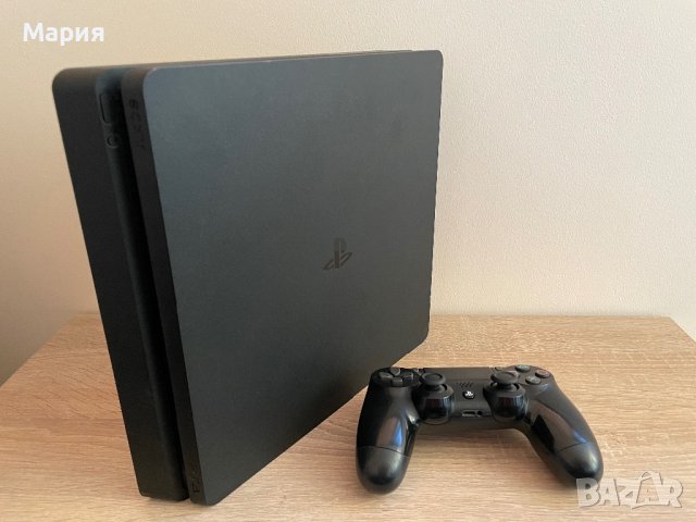 Playstation 4 Slim с акаунт с над 35 игри PS4