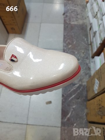 Обувки, снимка 2 - Дамски ежедневни обувки - 42270503