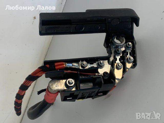 Плюсова клема акумулатор А4 S4 B8 8K Q5 8R A5 8T K98J4590, снимка 2 - Части - 50988182