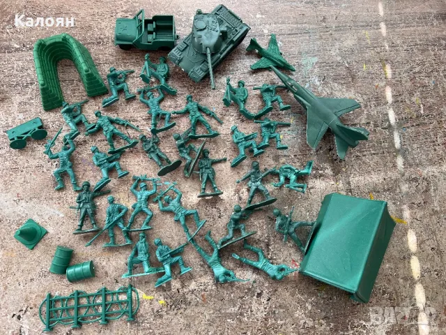Лот войници - военни, китайски, цената в за всички