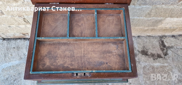 Ръчно рисуван шкаф внос от Скандинавия , снимка 6 - Шкафове - 52553941