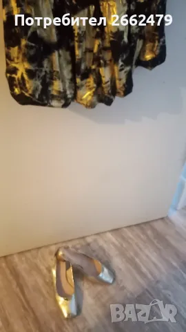 Продавам празнична златиста рокля. , снимка 3 - Рокли - 48355910