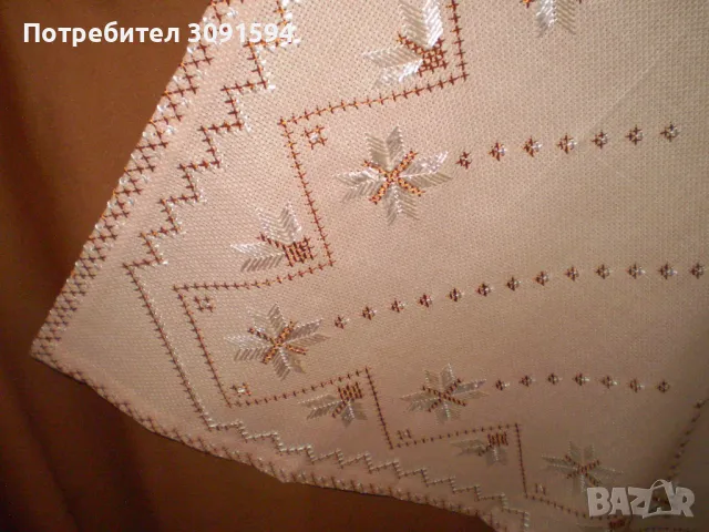 Ръчно бродирана  памучна покривка каре, снимка 9 - Покривки за маси - 49441921