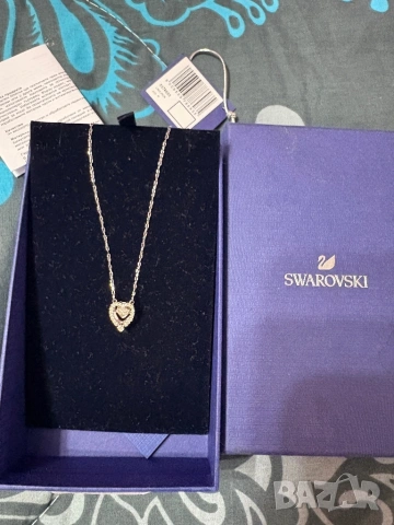 Гривна Пандора с 5 висулки ,колие Сваровски обеци Сваровски , снимка 2 - Бижутерийни комплекти - 54026507