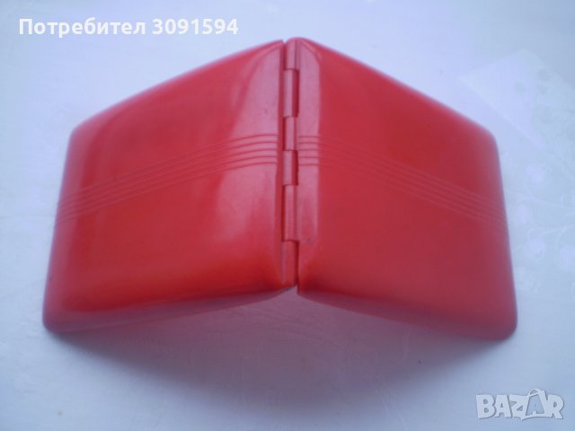 Ретро Червена Табакера Бакелит маркирана БАКЕЛИТКООП, снимка 1 - Други ценни предмети - 38872375