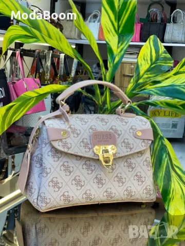 Guess дамски чанти Различни цветове , снимка 5 - Чанти - 48854320
