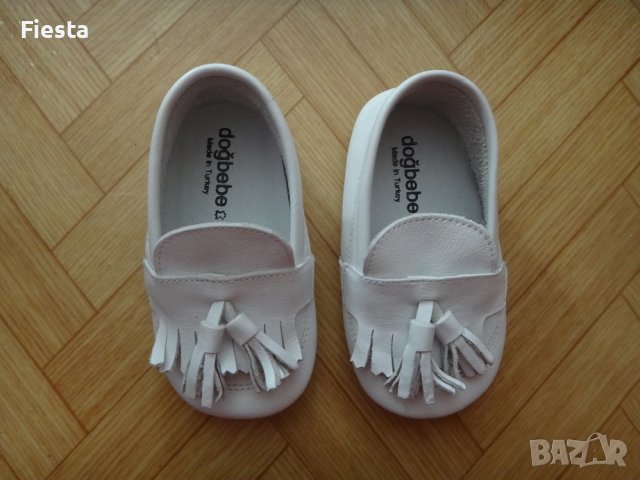 Официални бебешки бели обувки от естествена кожа, 19 номер, подходящи за кръщенка/кръщене, снимка 1 - Бебешки обувки - 39127459