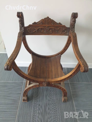 Много стар френски дървен стол-седло/орех/ръчна дърворезба/82см/19-ти век