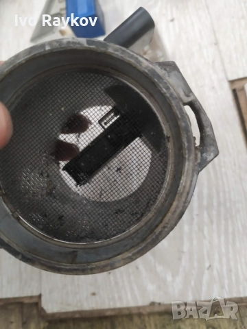 Дебитомер хитачи за Ауди А4 2003г 2.5куатро 180к.с , 059906461D , снимка 2 - Части - 52422756