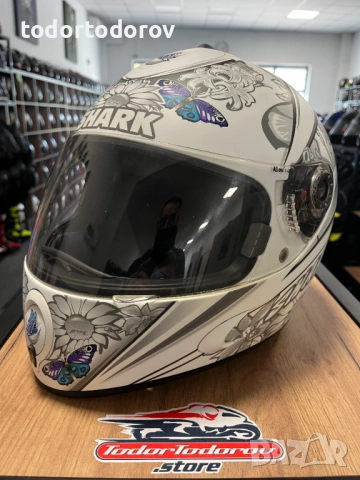 Мото каска за мотор SHARK S800 Buterfly,M 57-58 ,перфектно състояние