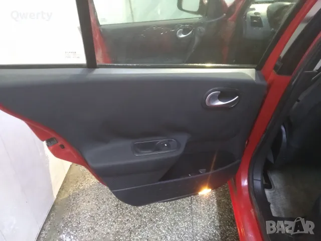 Renault Megane II 1.6 EVRO4, ГАЗ, снимка 13 - Автомобили и джипове - 49241381