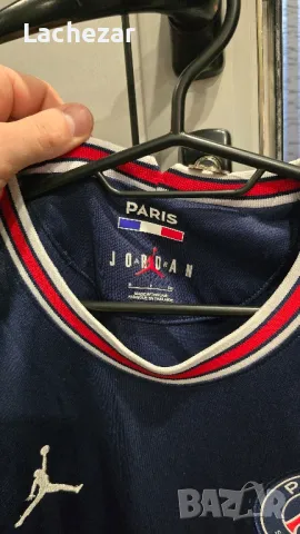 Tениска Jordan Paris Saint Germain M, снимка 4 - Спортни дрехи, екипи - 48597130