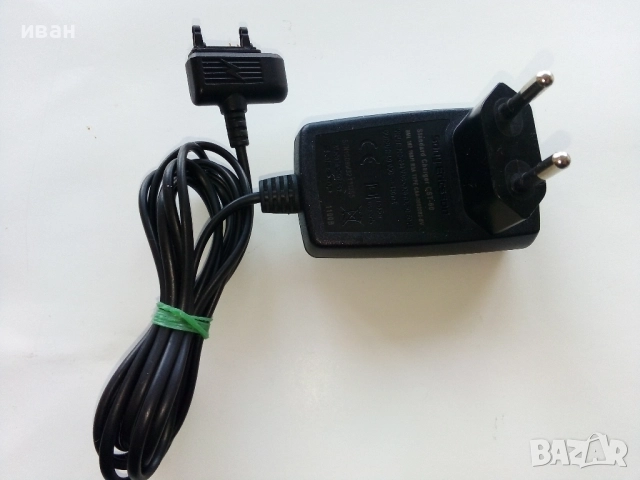 Оригинално зарядно за телефон Sony Ericsson