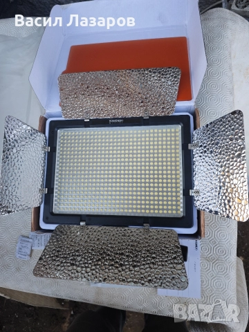 Фото и видео осветление YONGNU YN600L 5500K, снимка 4 - Светкавици, студийно осветление - 52734940