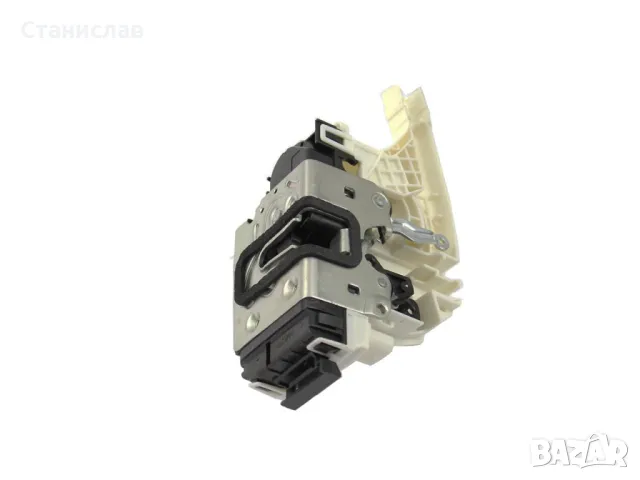  VW Crafter 2E Брава за предна дясна врата , снимка 2 - Части - 50343541