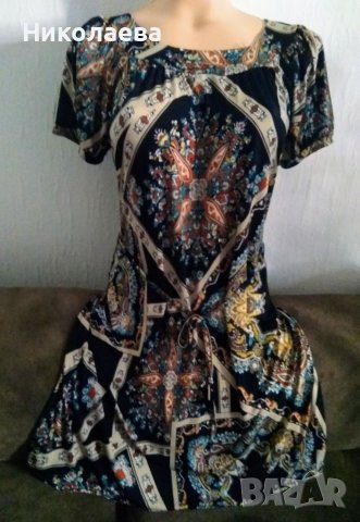 Къса ,еластична рокля -туника,с къс ръкав и ориенталски шарки , снимка 1 - Рокли - 37550310