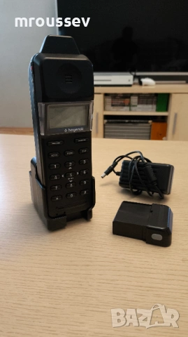 Hagenuk MT900 - много рядък! Със зарядно и док станция, снимка 3 - Други - 53298130