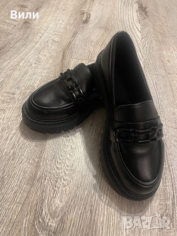 Дамски обувки номер 35, снимка 3 - Дамски ежедневни обувки - 54009577